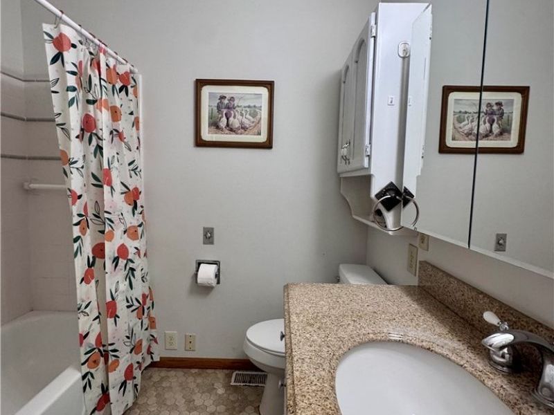 1841 N Vinegar Hill Road NE, McConnelsville, OH 43756 Photo 6