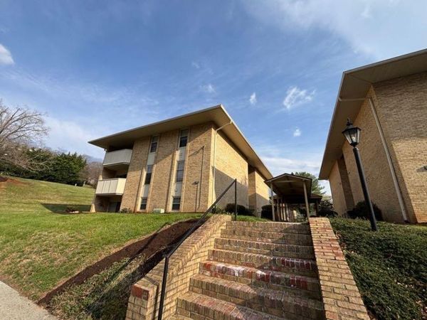 5260 Crossbow CIR , Unit 10D, Roanoke, VA 24018