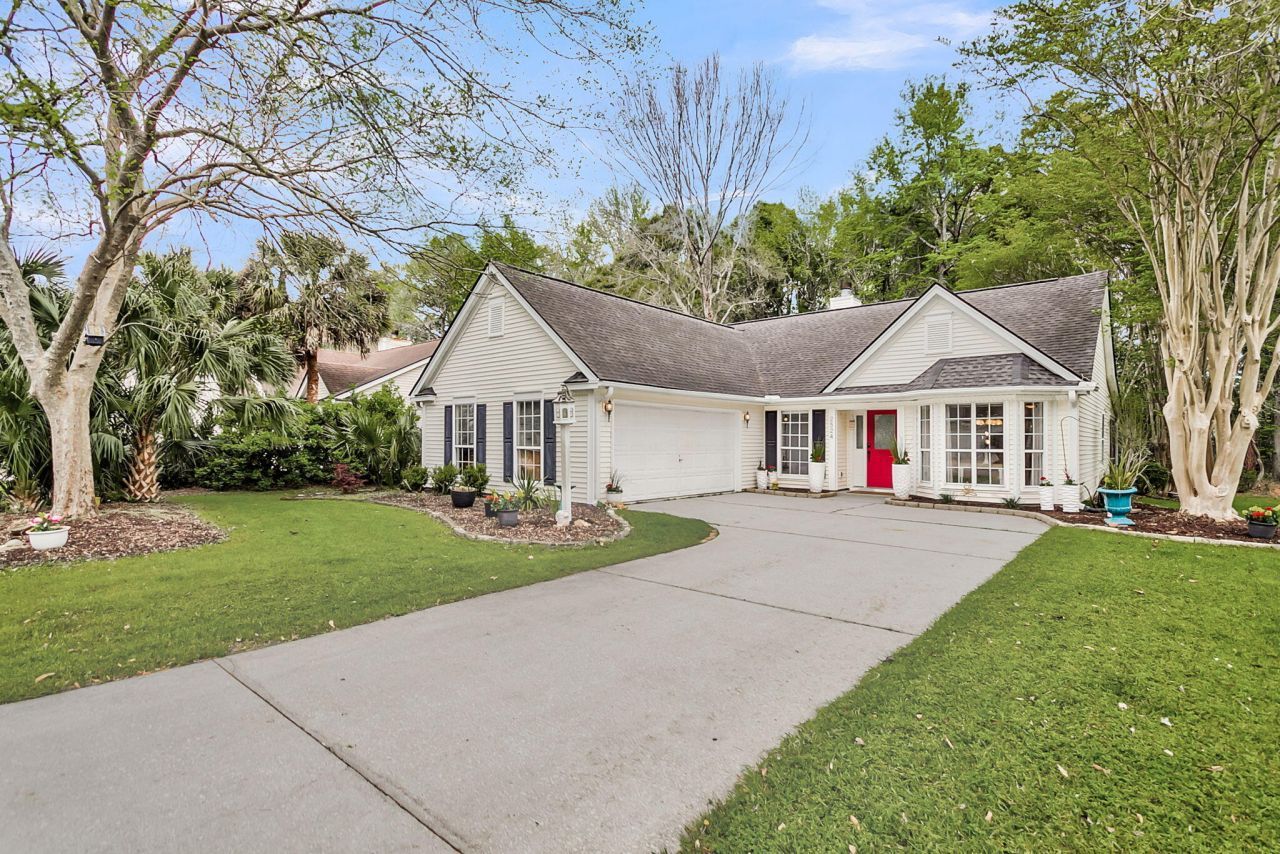 2524 Palmetto Hall Boulevard Photo 1