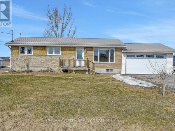 6591 Russell Road , Ottawa, ON K0A1K0