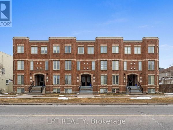 902 Longfields Drive, Unit ., Ottawa, ON K2J5K6