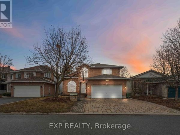 3 Nakota Way, Ottawa, ON K2J4E9