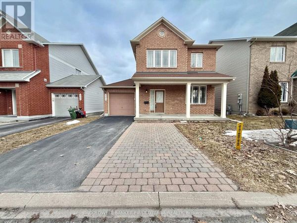 805 Taradale Drive, Ottawa, ON K2J0H8