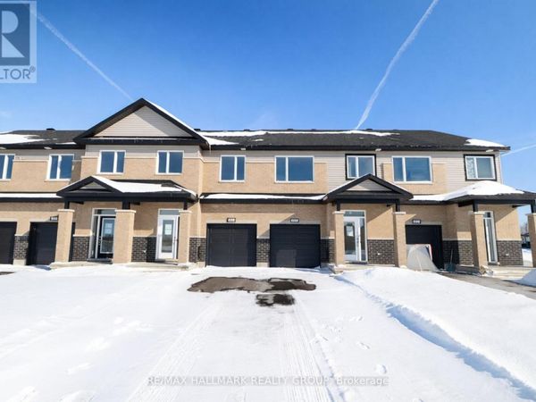 1924 Hawker Private , Ottawa, ON K0A1L0