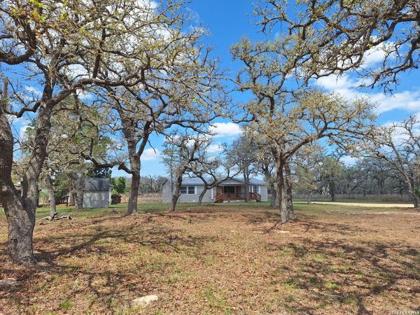 68 Longhorn, Stockdale, TX 78160