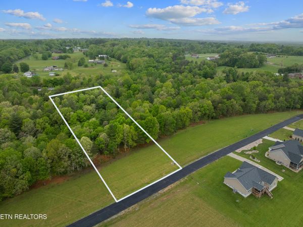 Marie Lane, Crossville, TN 38555