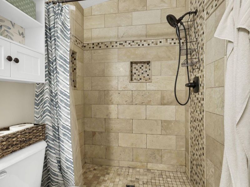 6705 Meadow Creek Drive, Unit 206, Columbus, OH 43235 Photo 16