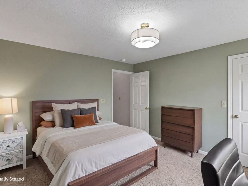 6705 Meadow Creek Drive, Unit 206, Columbus, OH 43235 Photo 18