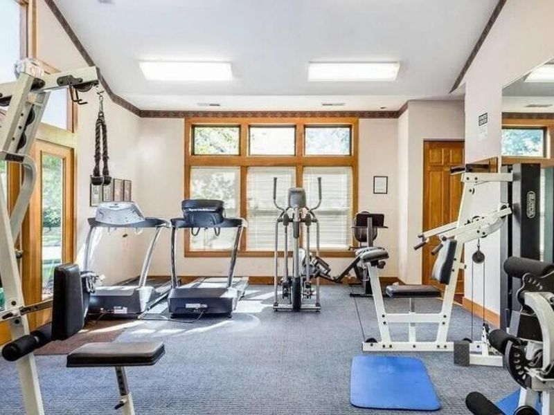 6705 Meadow Creek Drive, Unit 206, Columbus, OH 43235 Photo 30