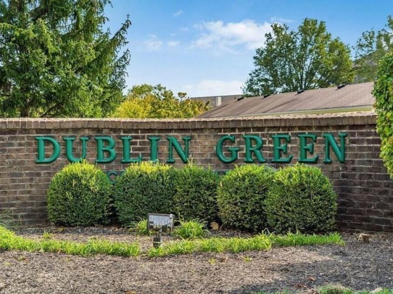 6705 Meadow Creek Drive, Unit 206, Columbus, OH 43235 Photo 31