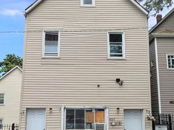 4535 S Honore Street, Chicago, IL 60609