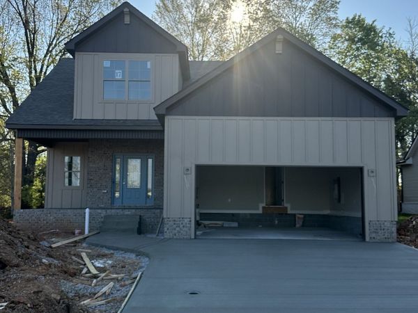 349 Chase Dr, Clarksville, TN 37043