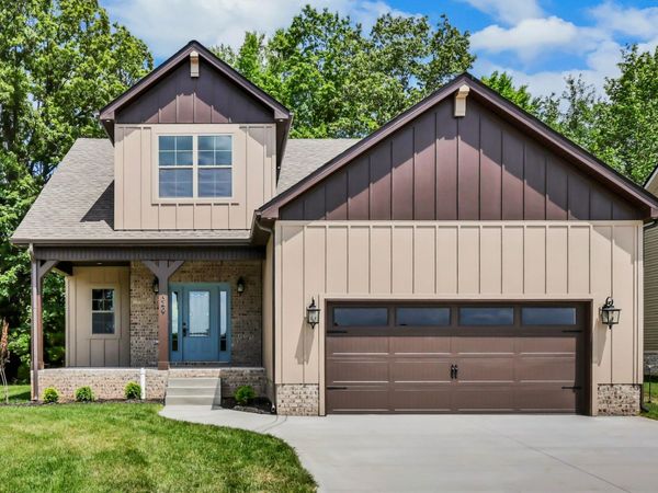 349 Chase Dr, Clarksville, TN 37043