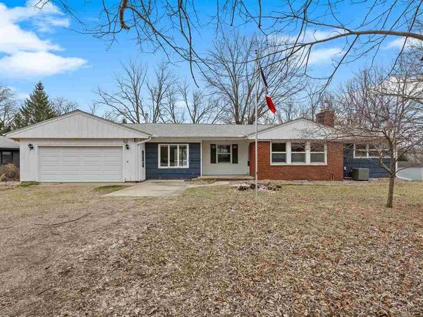 2020 Prairie Du Chien Rd, Iowa City, IA 52240