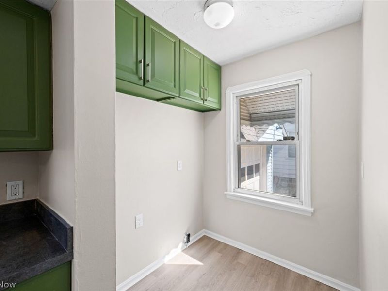 21391 Westport Avenue, Euclid, OH 44123 Photo 16