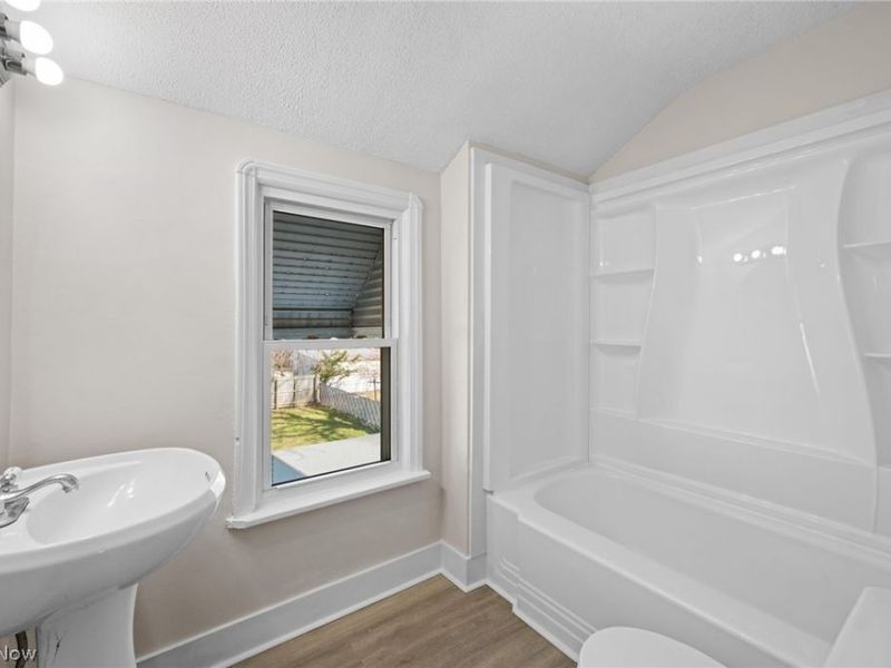 21391 Westport Avenue, Euclid, OH 44123 Photo 7