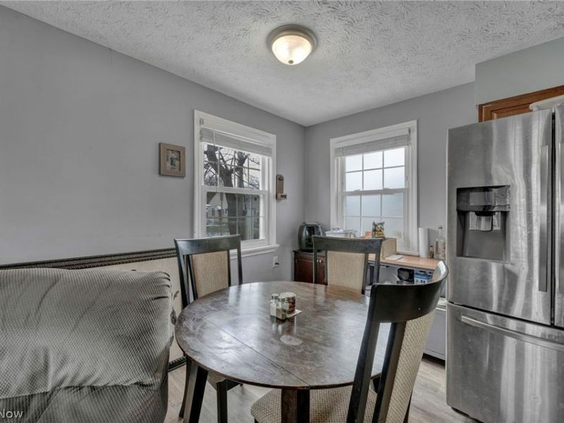 394 N Hawkins Avenue, Akron, OH 44313 Photo 10