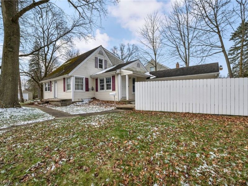 394 N Hawkins Avenue, Akron, OH 44313 Photo 3