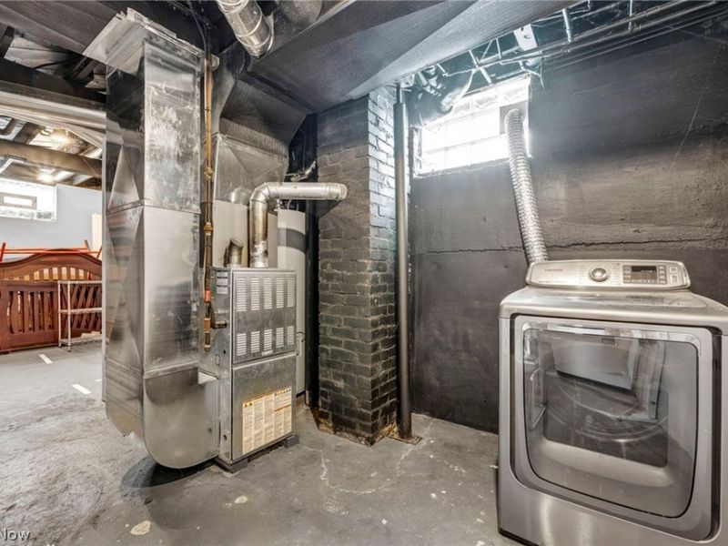 394 N Hawkins Avenue, Akron, OH 44313 Photo 35