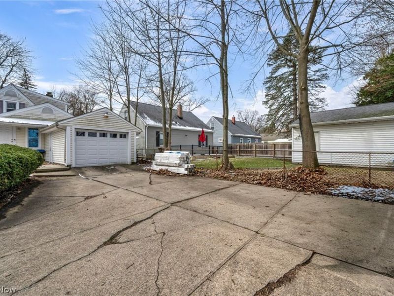 394 N Hawkins Avenue, Akron, OH 44313 Photo 41