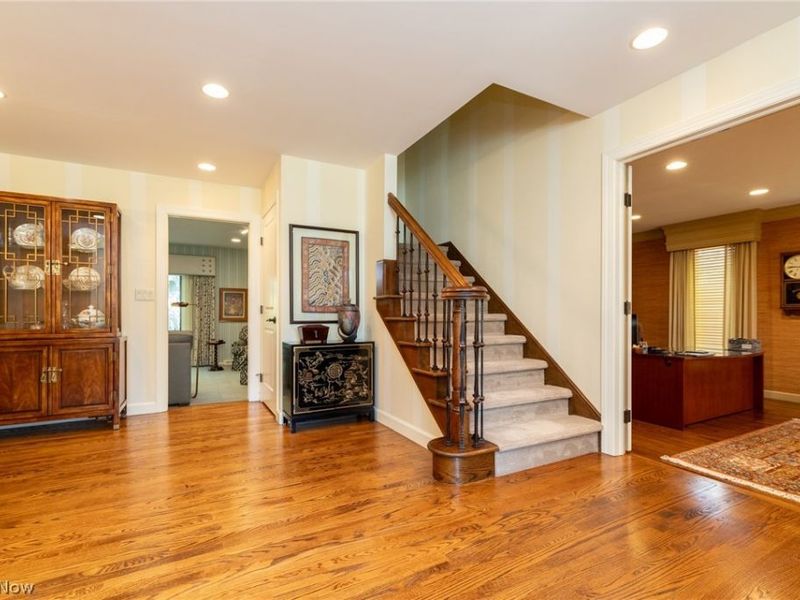 29249 Orangewood Drive, Orange, OH 44122 Photo 5