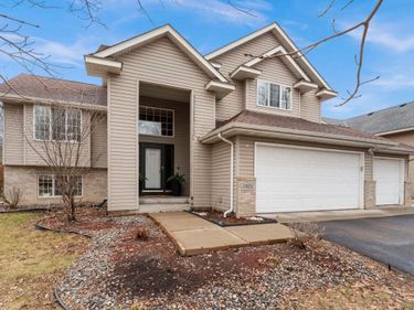 10924 Fox Hollow Lane N, Champlin, MN 55316