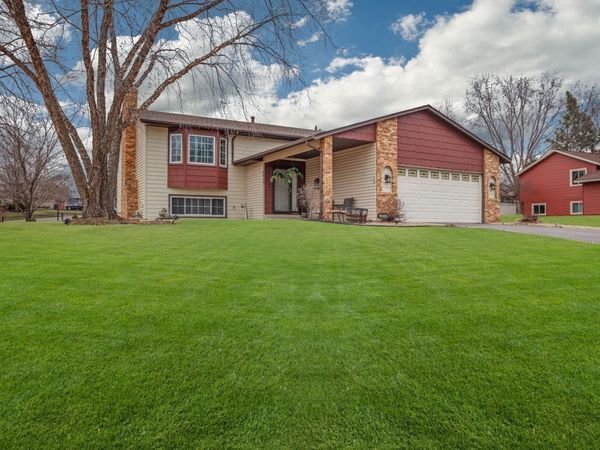 4614 Beacon Hill Road, Eagan, MN 55122