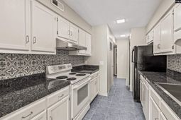311 Dryden Lane photo 4