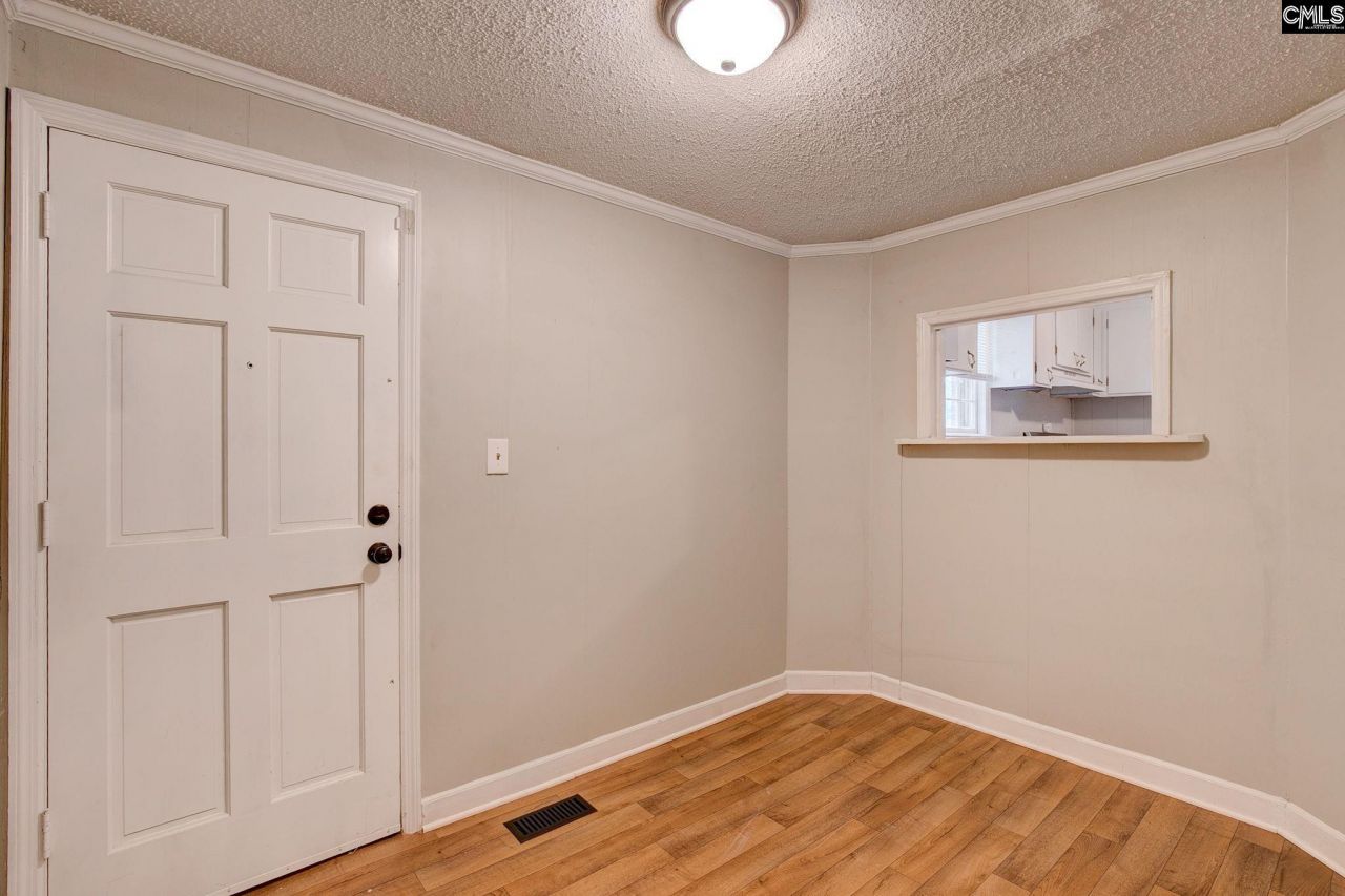 998 S Main Street Photo 23