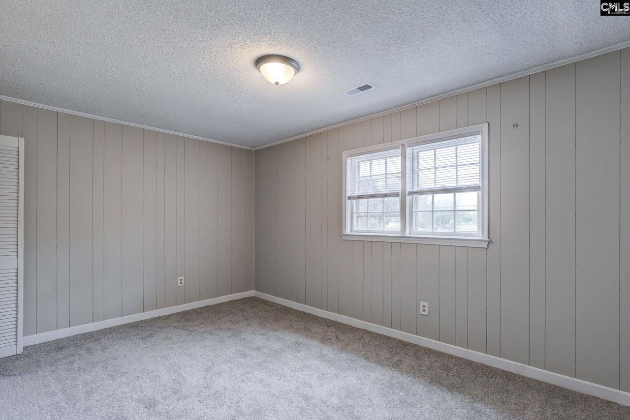 998 S Main Street Photo 26