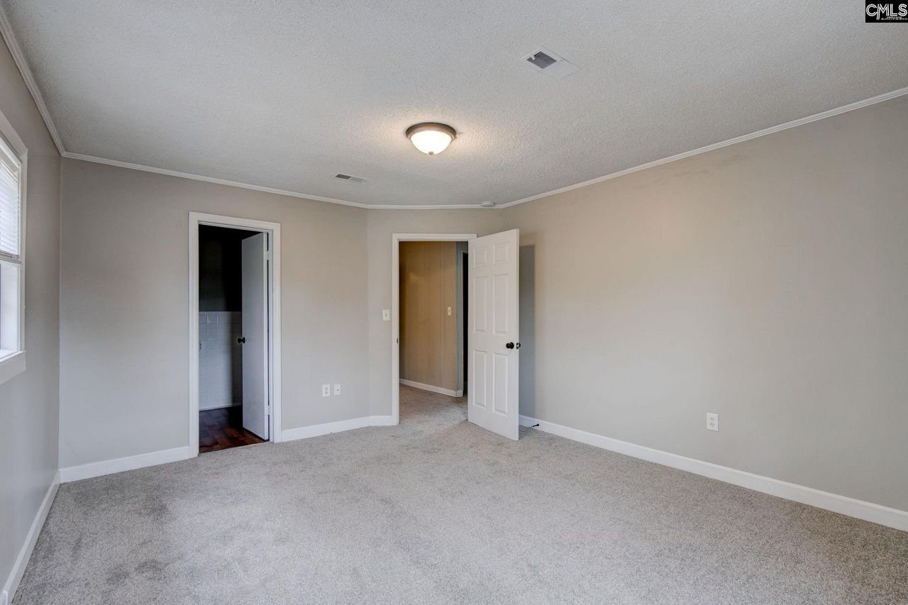 998 S Main Street Photo 31