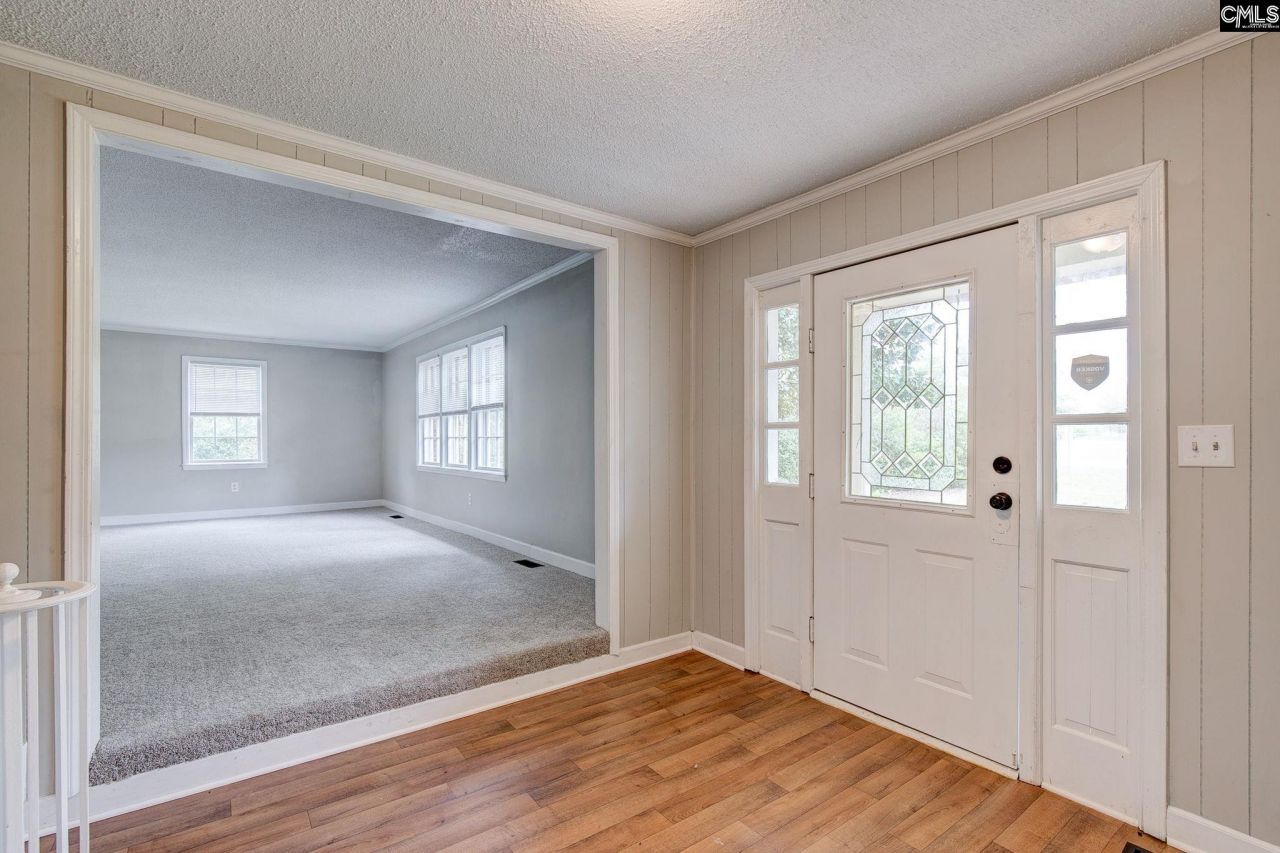 998 S Main Street Photo 8