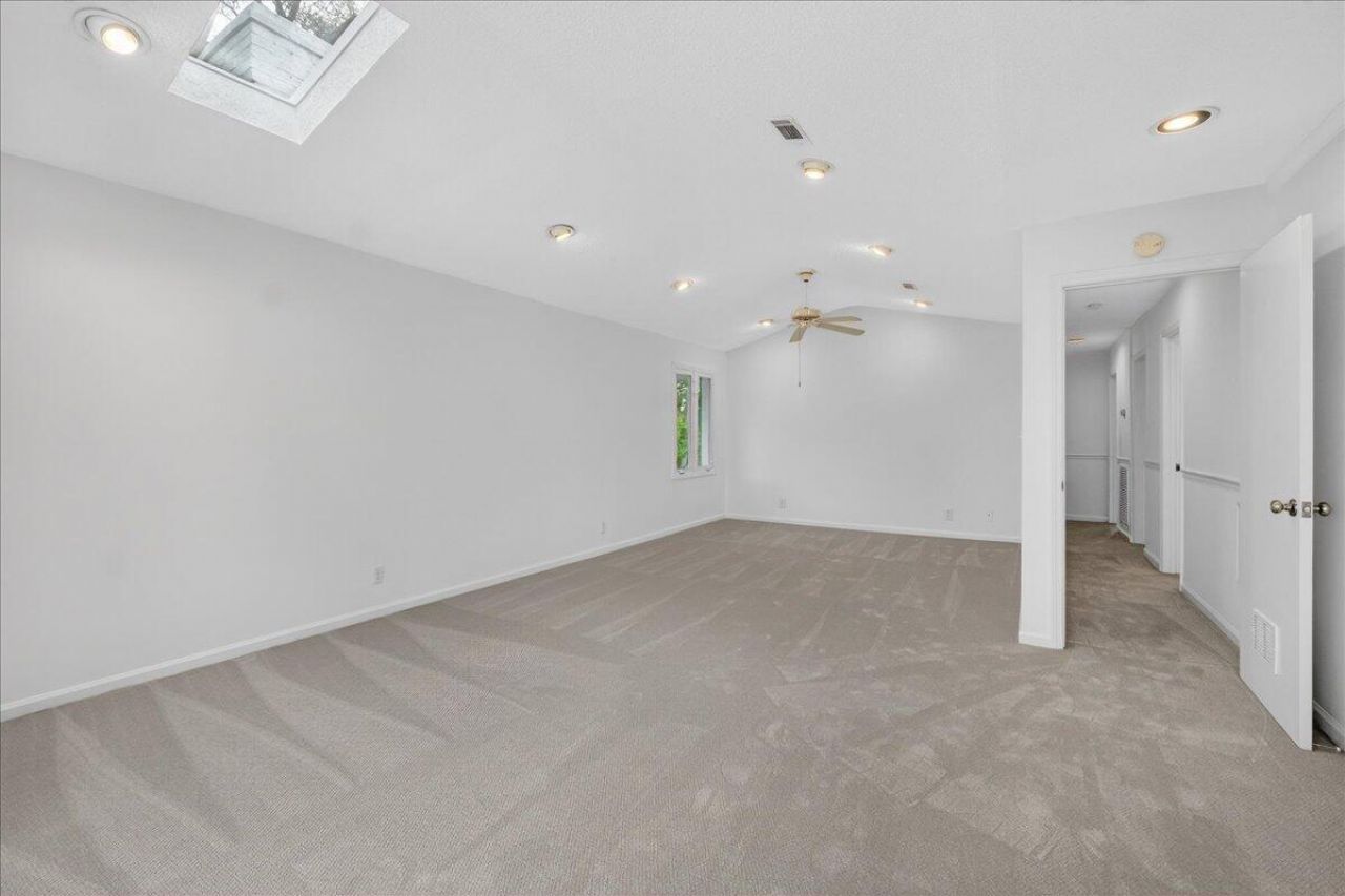 1568 Oak Island Drive Photo 29