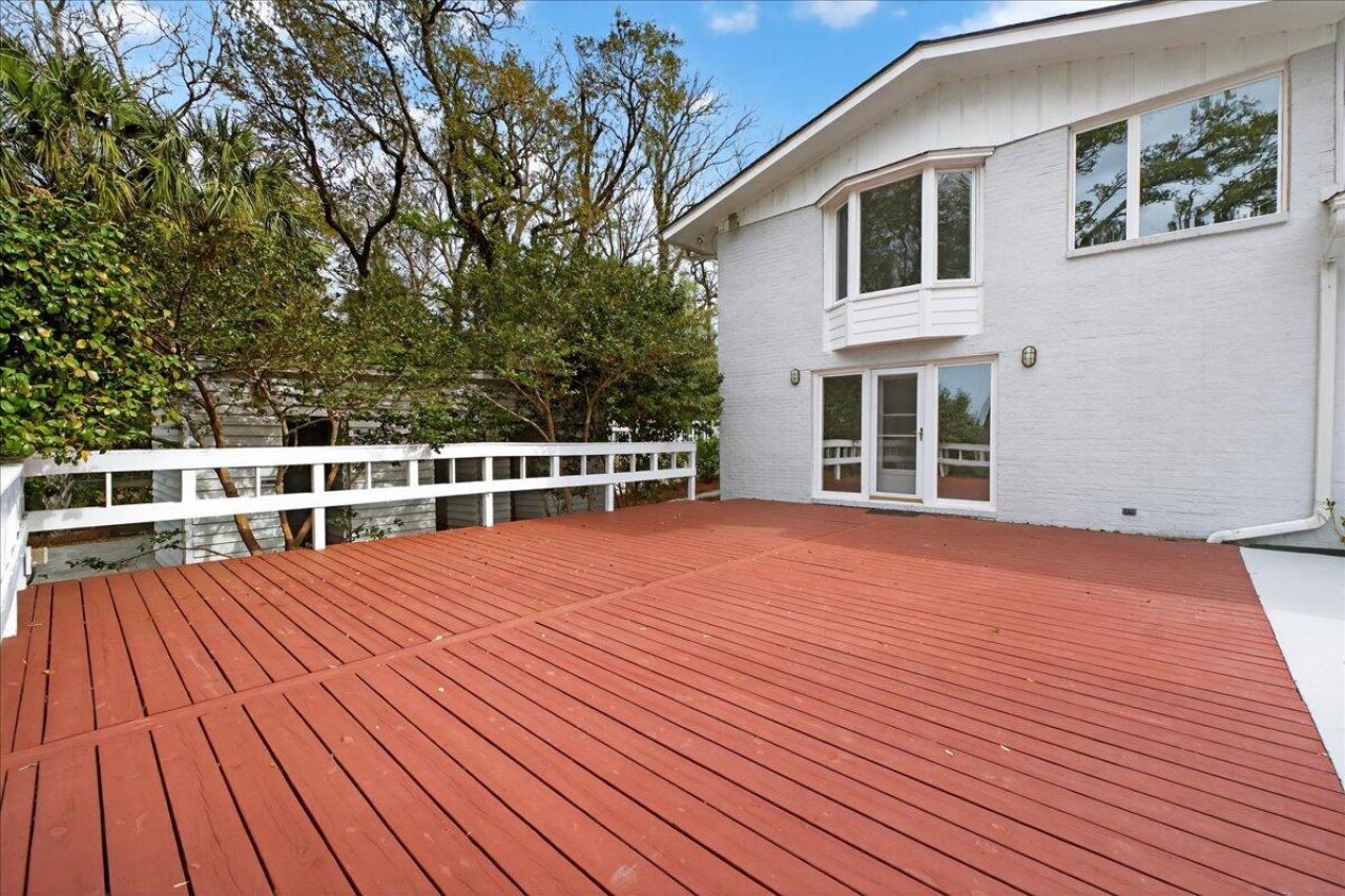 1568 Oak Island Drive Photo 33