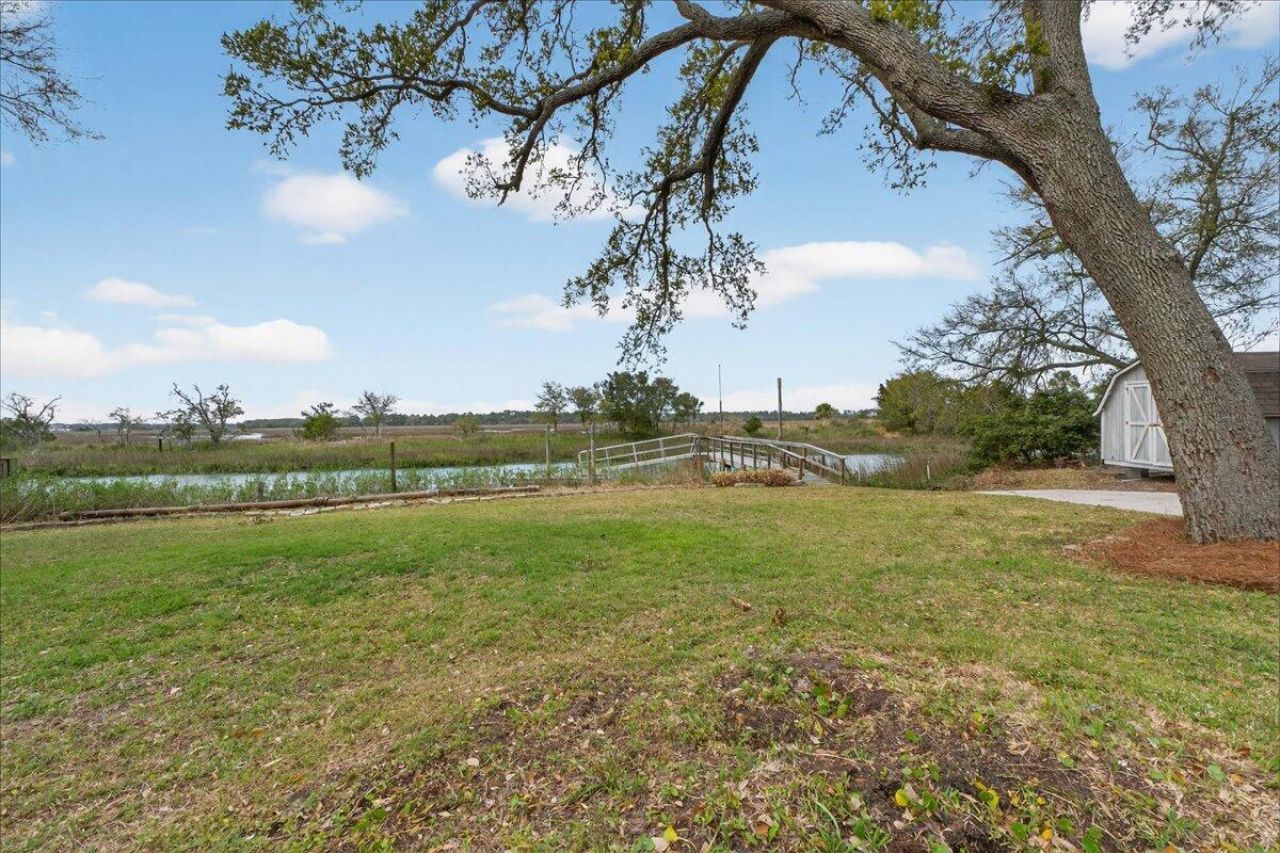 1568 Oak Island Drive Photo 39