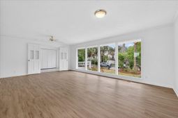 1568 Oak Island Drive photo 4