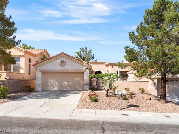 10722 Sky Meadows Avenue , Las Vegas, NV 89134
