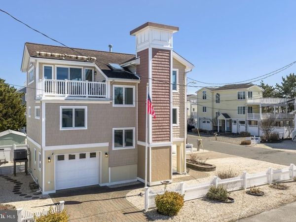 25 W JULIA AVENUE, LONG BEACH TOWNSHIP, NJ 08008