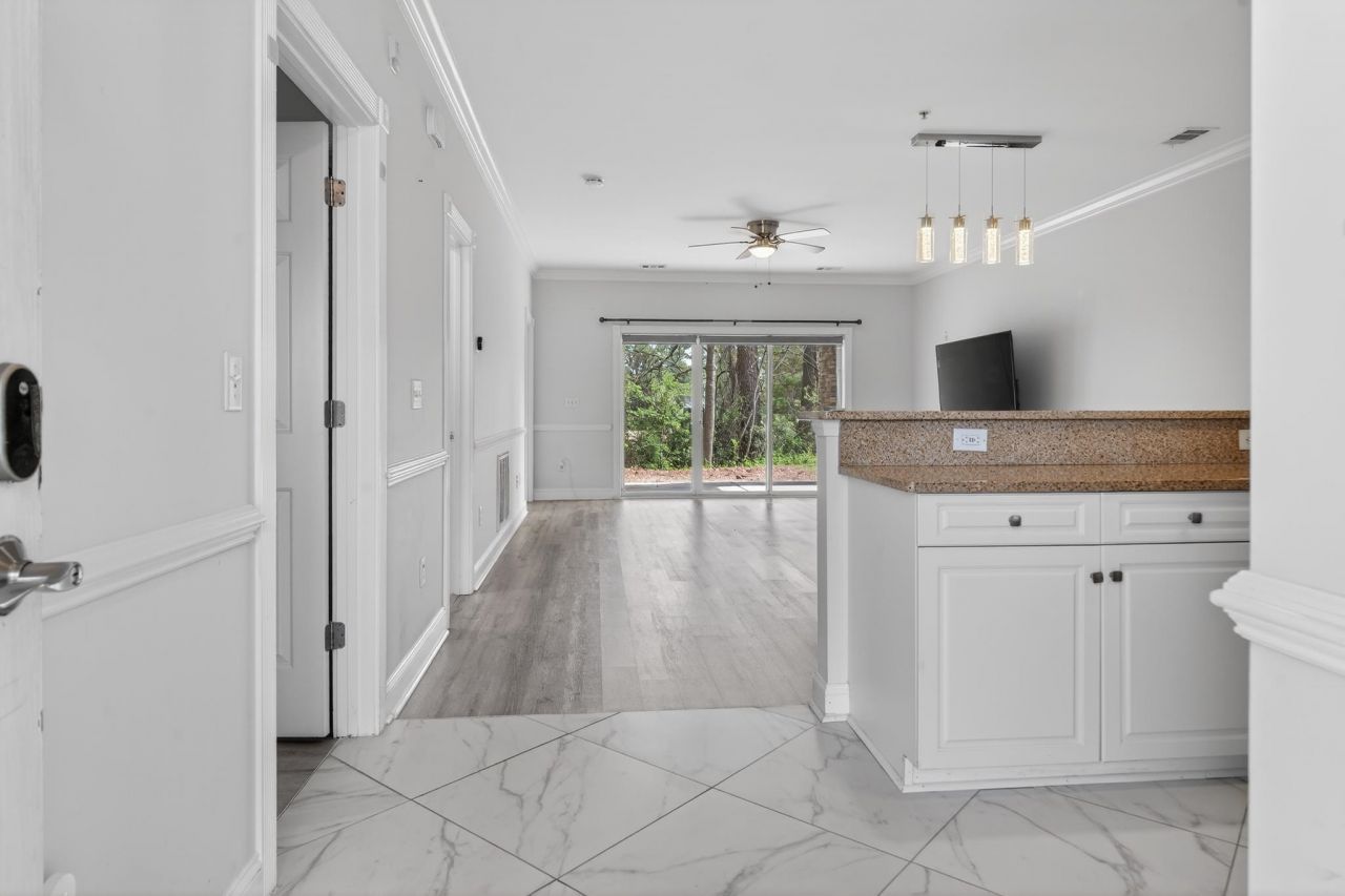 109 South Shore Blvd. Photo 3