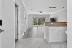 109 South Shore Blvd. photo 4