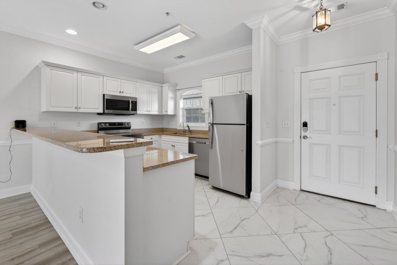 109 South Shore Blvd. Photo 7