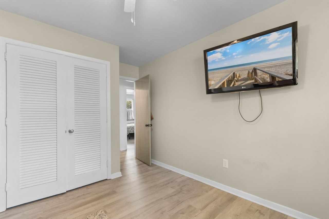 643 Quince Ave. Photo 23