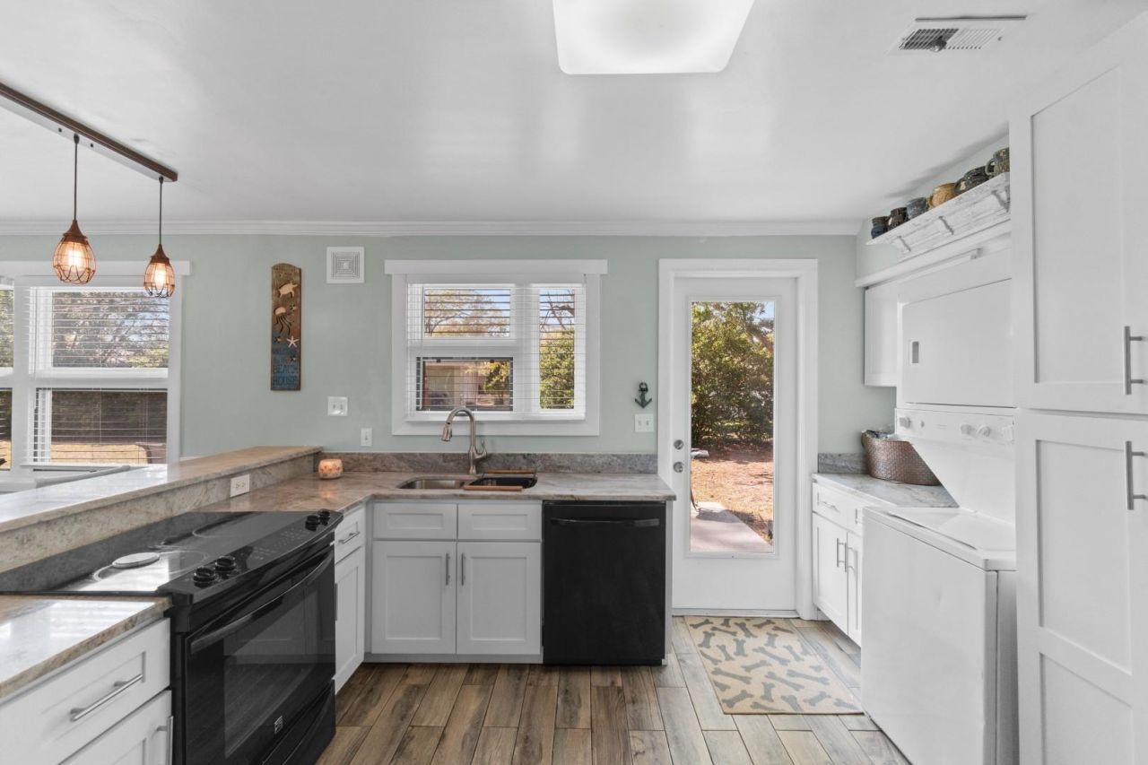 643 Quince Ave. Photo 4