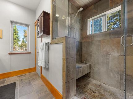 962 Modesto Avenue, South Lake Tahoe, CA 96150 Photo