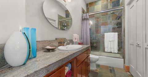 962 Modesto Avenue, South Lake Tahoe, CA 96150 Photo