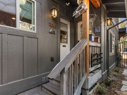 962 Modesto Avenue, South Lake Tahoe, CA 96150 Photo