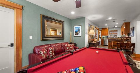 962 Modesto Avenue, South Lake Tahoe, CA 96150 Photo