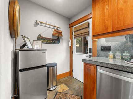 962 Modesto Avenue, South Lake Tahoe, CA 96150 Photo