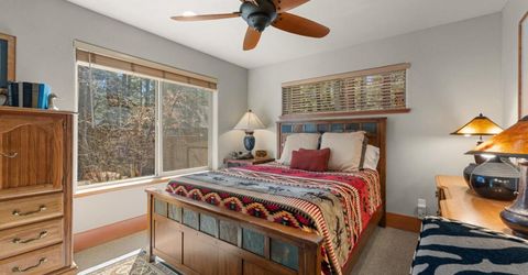 962 Modesto Avenue, South Lake Tahoe, CA 96150 Photo