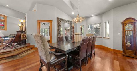962 Modesto Avenue, South Lake Tahoe, CA 96150 Photo
